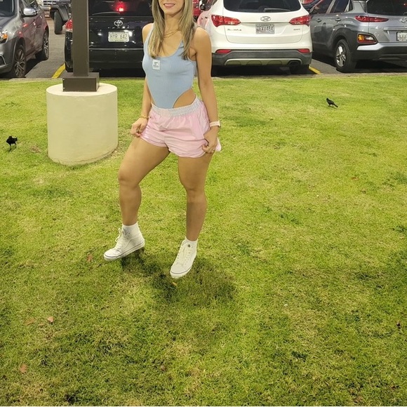 high cut bodysuit - Picture 3 of 7